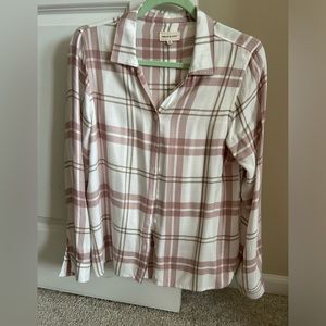 Thread & Supply woman’s button up sz M
